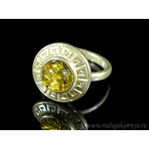 Кольцо с янтарём в посеребрении "греческое" 18мм зеленый (иск.)