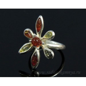 Кольцо с янтарём в посеребрении "ромашка" ассорти (иск.)