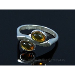 Кольцо посеребренное с янтарём 2 овала коньячный (иск.)