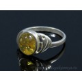 Кольцо с янтарём в посеребрении овальчик медовый (иск.)