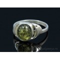 Кольцо с янтарём в посеребрении овальчик зеленый (иск.)