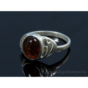 Кольцо с янтарём в посеребрении овальчик коньячный (иск.)