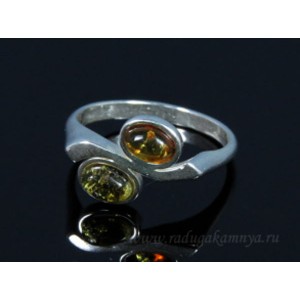 Кольцо посеребренное с янтарём 2 овала коньячный, зеленый (иск.)