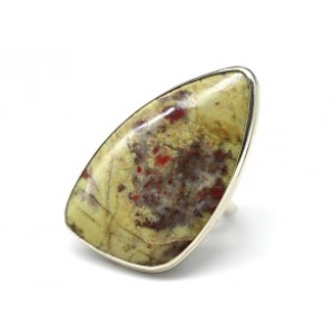 Кольцо с яшмой " Грация " 25*42мм