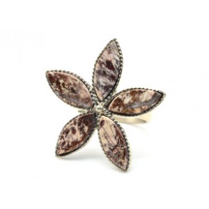 Кольцо яшма крапчатая "Звезда" 28*30мм.