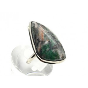 Кольцо лиственит "Грация" 17*29мм