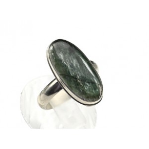 Кольцо актинолит 12*23мм.