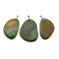 Кулон из агата тонированного капля 40*55мм, цвет желто-зеленый