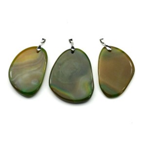 Кулон из агата тонированного капля 40*55мм, цвет желто-зеленый