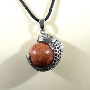 Кулон Рыбка 22*29мм с авантюрином (иск.) Кулон Рыбка 22*29мм с авантюрином (иск.)