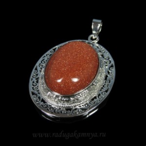 Кулон с авантюрином 37*45мм (иск.)