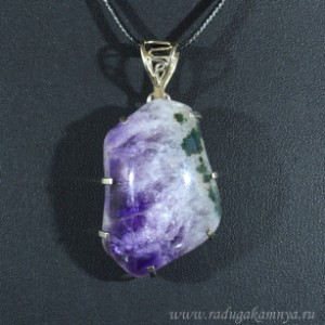 Кулон из аметиста 29*57мм.
