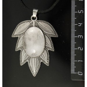 Кулон из горного хрусталя "лист", цвет ант. серебро, овал 25х18мм