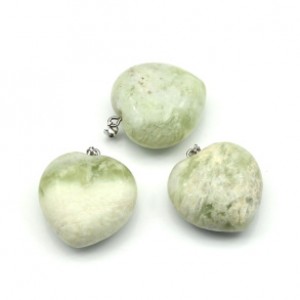 Кулон из жадеита сердце 30*30мм Кулон из жадеита сердце 30*30мм