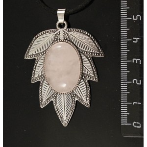 Кулон из кварца розового "лист", цвет ант. серебро, овал 25х18мм