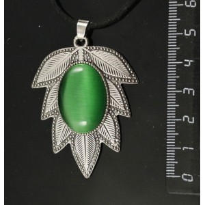 Кулон из кошачьего глаза зеленого (иск.) "лист", цвет ант. серебро, овал 25х18мм