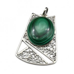 Кулон с малахитом 42*60мм. Кулон с малахитом 42*60мм.