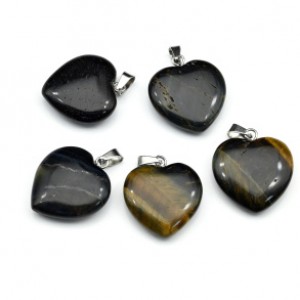 Кулон в виде сердца 20*20мм из соколиного лаза