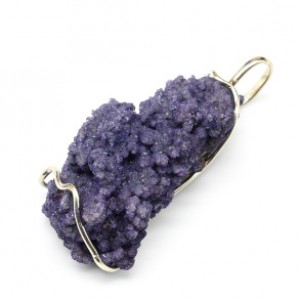 Кулон халцедон виноградный 22*41мм.