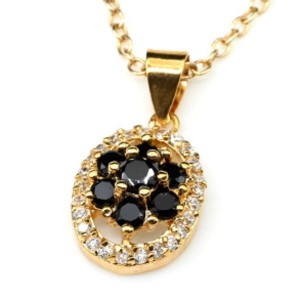 Кулон с позолотой "Екатерина" из циркона черного и белого (иск.) Кулон с позолотой "Екатерина" из циркона черного и белого (иск.)