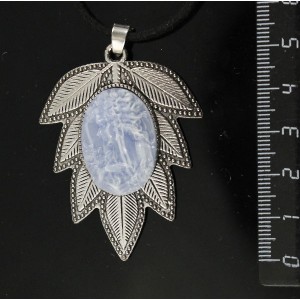 Кулон из крафтовой смолы "камея", цвет голубой, "лист", цвет ант. серебро, овал 25х18мм