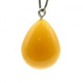 Кулон в виде капли 16*20мм из янтаря цвет медово-молочный (иск.)