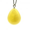 Кулон в виде капли 16*20мм из янтаря цвет молочный (иск.)