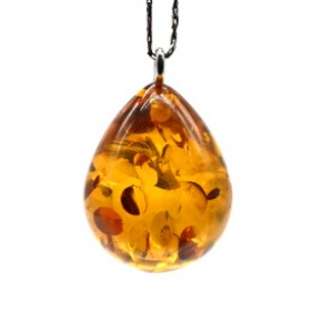 Кулон в виде капли 16*20мм из янтаря цвет светло-коньячный (иск.) Кулон в виде капли 16*20мм из янтаря цвет светло-коньячный (иск.)
