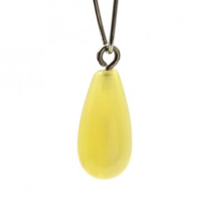 Кулон женский из янтаря капелька 8*19мм цвет молочный (иск.)