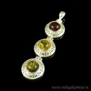 Кулон с янтарём в посеребрении "греческий" круг 17мм лимонный, коньячный, зеленый (иск.) Кулон с янтарём в посеребрении "греческий" круг 17мм лимонный, коньячный, зеленый (иск.)