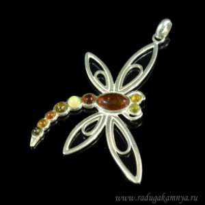 Кулон с янтарём в посеребрении стрекоза 40*65мм коньячный (иск.) Кулон с янтарём в посеребрении стрекоза 40*65мм коньячный (иск.)