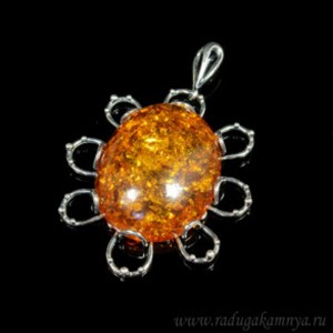 Кулон с янтарем "подсолнух" 47*53мм коньячный (иск.)