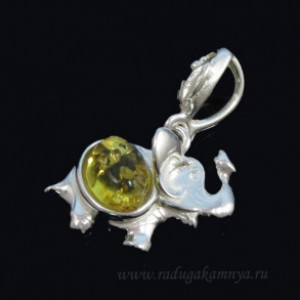 Кулон с янтарём в посеребрении слоник медовый (иск.)