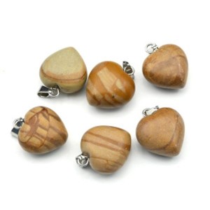 Кулон сердечко из яшмы древесной матовой 15*15мм