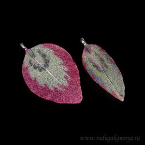 Кулон листик 20*60мм "Пламя" цвет малиновый (иск.)