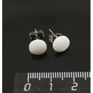 Серьги-пусеты из перламутра, круг 8мм