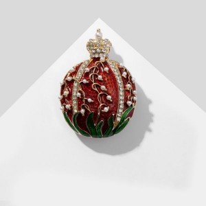 Брошь гранат с короной, цветная, цвет золотистый