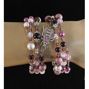 Браслет на струнке "малиновый жук" гематит, опал иск., сах.кварц, майорка, акрил