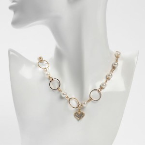 Колье с жемчугом "Сердце" в круглых звеньях, d=0,6см, цвет белый, цвет золотистый, 40 см