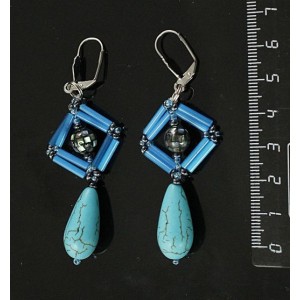 Серьги из гелиотиса (шарик 8мм мозаика) и бирюзы (капля, имитация) со стеклярусом