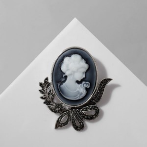 Брошь "Камея" лавра, цвет серый, цвет серебристый, 5,7 х 5 см