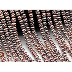 Бусины Дзи "Три глаза" из агата шарик 8мм, цвет красно-белый, 38см, 47 бусин Бусины Дзи "Три глаза" из агата шарик 8мм, цвет красно-белый, 38см, 47 бусин