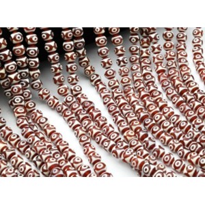 Бусины Дзи "Три глаза" из агата шарик 8мм, цвет красно-белый, 38см, 48 бусин Бусины Дзи "Три глаза" из агата шарик 8мм, цвет красно-белый, 38см, 48 бусин