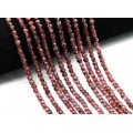 Бусины из граната кубик гр.4мм, 38см, 96 бусин