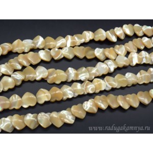 Бусины из перламутра сердце 15*15мм, цвет кремовый, 37см, 31 бусина Бусины из перламутра сердце 15*15мм, цвет кремовый, 37см, 31 бусина