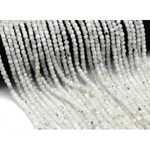 Бусины из лунного камня (Адуляр) кубик гр.4мм, 39см, 91 бусина