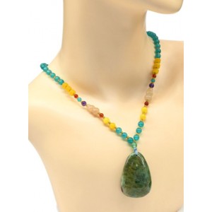 Бусы из кальцита цвет амазонит шарик 6мм с подвеской из коралла, 58см Бусы из кальцита цвет амазонит шарик 6мм с подвеской из коралла, 58см