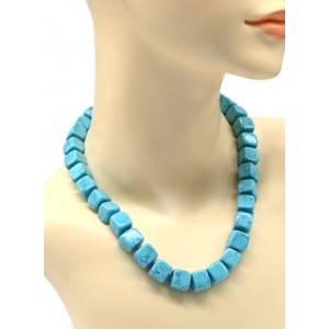 Бусы из бирюзы (имитация) кубик 12мм, 48см