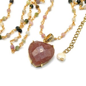 Бусы с подвеской "Сердце" из кварца клубничного, 88см