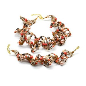 Комплект: бусы, браслет "Волна" 5 нитей цвет коралловый, 45см,18см (иск.) Комплект: бусы, браслет "Волна" 5 нитей цвет коралловый, 45см,18см (иск.)